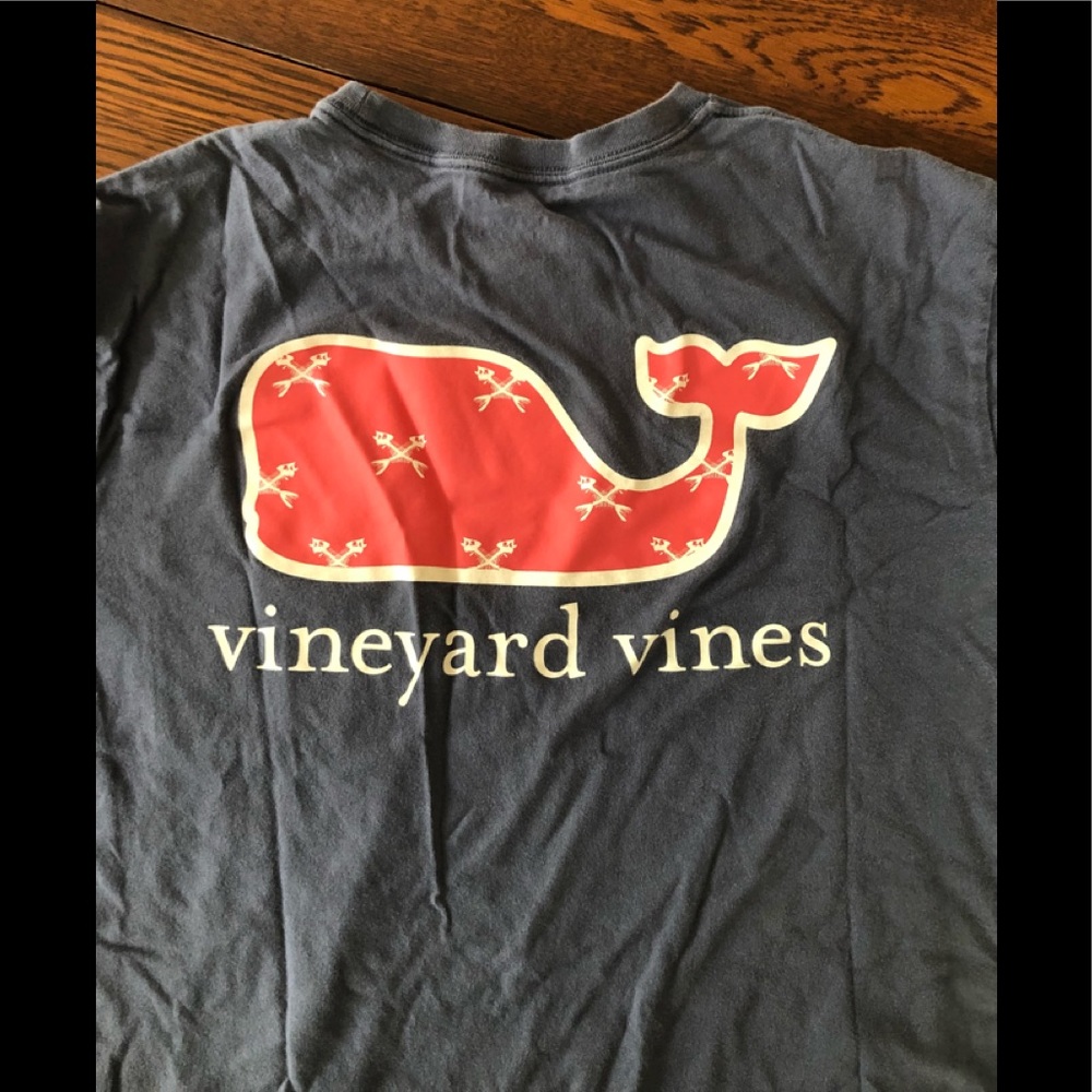 Men’s Vineyard Vines T Shirt